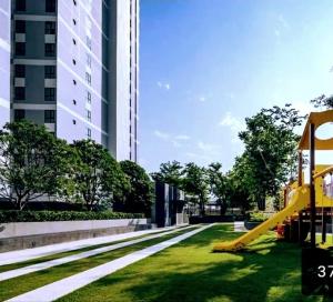 The BASE Deluxe Kingsize