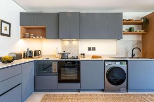 Bo-Kaap Retreat - Breathtaking Apt Mountain Views