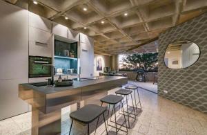 Luna Azul Loft - Ultra Lux Apt Pool Views