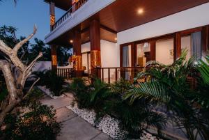 28 Degrees Lembongan