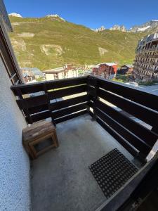 Studio cabine balcon vue montagne pieds des pistes