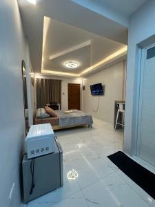 Casa Leveria Unit 2 with Patio, Inquire Parking Availability