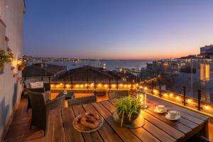 Bosphorus view-Airport shutle-High Speed WIFI-Private parking