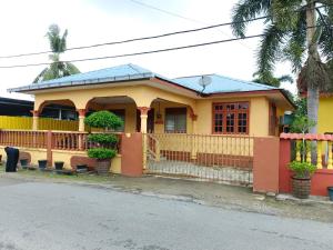 Addin Homestay Tanah Merah