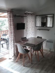 MHT019 3 chambres dont suite parental et 2 salles de bain dans camping 4 étoiles