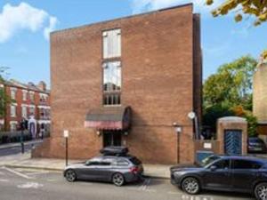 Pass the Keys Stylish and modern apartment in Hampstead
