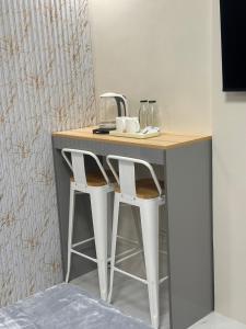 Casa Leveria Unit 5 with Balcony, Inquire Parking Availability