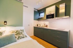 Tiny Vanguard- Cosy flat with free luxe wellness
