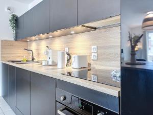 Superbe Appart 2ch, clim, terrasse, pkg, wifi, tv