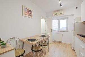 Independentei - private central stay