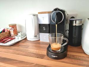 Morden Place, Free Parking & Private Entrance