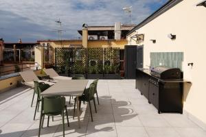 Exclusive Spaccanapoli Penthouse-Terrace with Lift By HouseinNaples