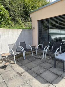 Luxury Studio, Hillside View in Mettau,