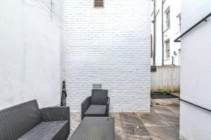 Elegant Upper Berkeley Street Flat