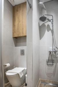 Irinis 150 Urban Luxury Studios