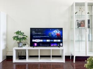 Central 1BR 50sqm Walk to BTS City Center