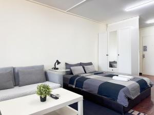 Central 1BR 50sqm Walk to BTS City Center