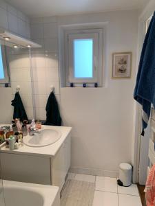 Appartement de charme au pied de la Tour Eiffel