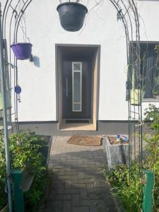 FIRMENUNTERKUNFT Mert Betten 3 Zimmer