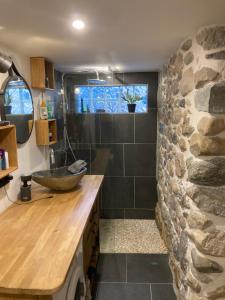 Maison deux chambres avec grand jardin