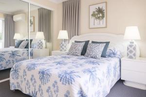 Family 2BR 5min Beach Pool Wi-Fi