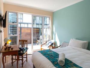 Starry Starry Night - Cape Town in Three Anchor Bay