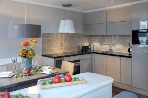 AD3_1b_Mrs_ Ocean II