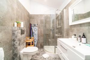 Podgórze Studio - Air Con, Workdesk, Castle Nearby