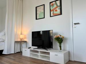 Neu in Dresden Stilvolles Apartment mit Balkon, Küche & Parkplatz