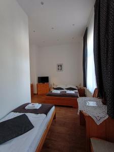 Dworek pod świerkami