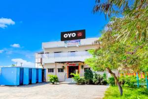 SPOT ON Hotel Satkar Bar and Lodge