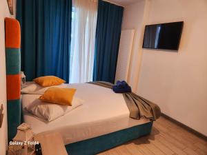 Azizi Luxury Apartments Blaxy Beach Pool & Spa Resort piscina Interioara incalzita