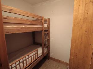 Appartement 3 pièces cabine, 6 pers, face au spa et au ski bus, proche pistes et commodités - FR-1-572-45