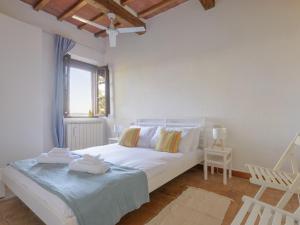 Alloggio Val Dorcia con Balcone Panoramico 6 Posti Letto