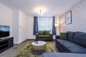 NEW! Presented by LTJ Prime Key Properties, Driveway Parking, Free WiFi