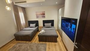 CAIRO FESTIVAL CITY, 3BR Apartment, Arabian Nights in A trendy House