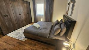 CAIRO FESTIVAL CITY, 3BR Apartment, Arabian Nights in A trendy House