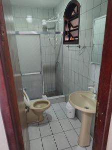 Casa de temporada na enseada para 06 pessoas