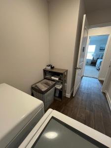 New 4BR Walk to Community Pool & Playground
