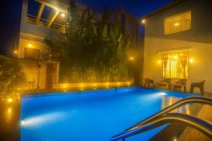 ll EMPYREAN STAY ll ROYAL SUPREME VILLA ll 3BHK ll AC ll PVT POOL ll FREE WIFI ll MINI BAR