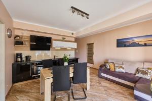 Four Seasons Aquamarina