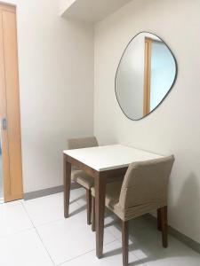 One Uptown Residence BGC 1BR sofabed