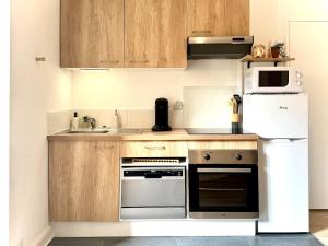 LÉcrin dOr - Élégant & Confortable- Idéalement Situé en Centre-Ville - Terrasse - Gare à 5 min