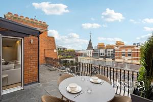 The Pembroke Penthouse - Luxury 2Bed in Kensington