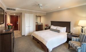 Superior King Room room in Coast Anabelle Hotel