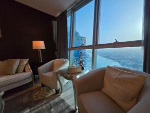 Zigzag Tower B- Big House, 3BHK Sea View at 25th Floor -2502