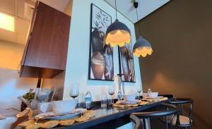 Zigzag Tower B-Artful Escape,2BHK Sea View at 28th Floor in Pearl-2808