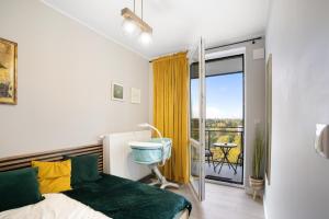 Cozy Warsaw Apart with Gym close to the Airport and City Centre