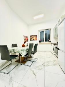 Affordable 5BR Apartment Near Atzgersdorf Station