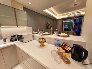 Crystal 4 Gewan Island -Airconditioned balcony with crystal view,1BR -105